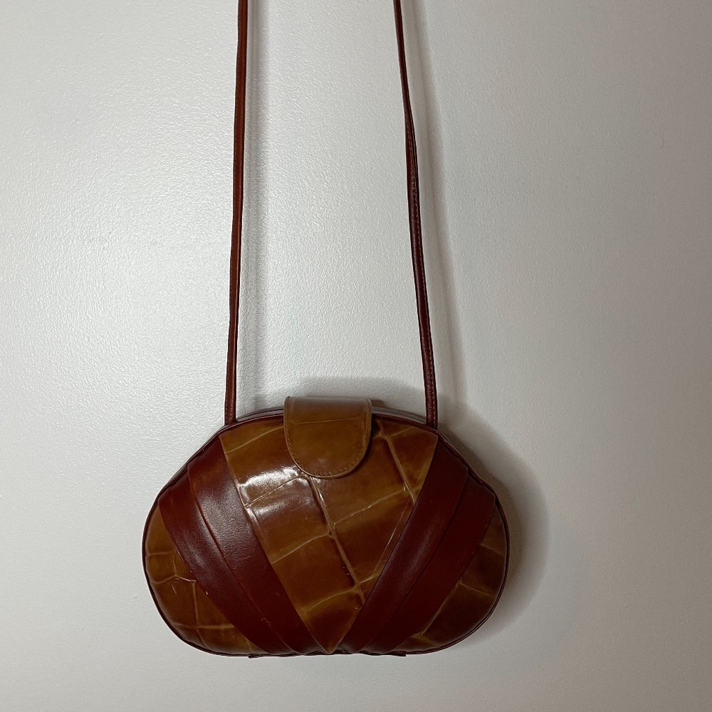 ❌ SOLD! Vintage tan leather box bag with strap! - Picture 8 of 13